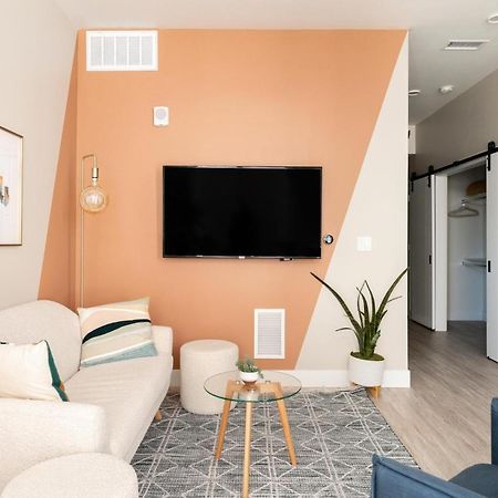 Colorful Western Vibe - Walk Everywhere - Zuni Lofts Denver Exterior photo