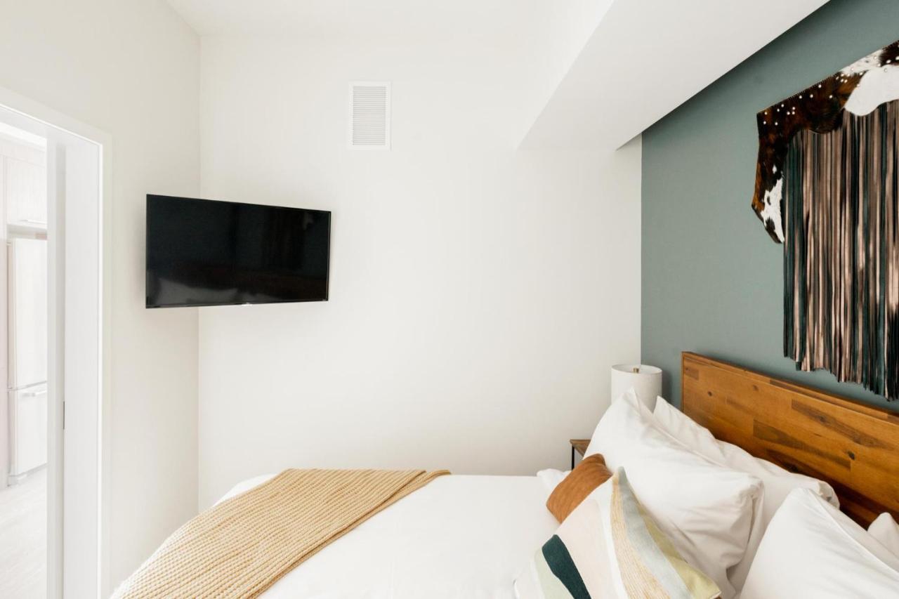 Colorful Western Vibe - Walk Everywhere - Zuni Lofts Denver Exterior photo
